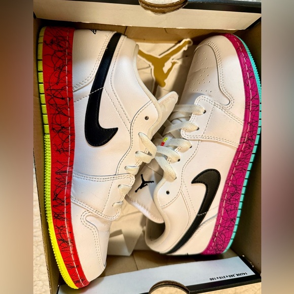 Jordan Shoes - Air Jordan 1 Low Grades (GS) White / Multi Neon, 5.5 Youth